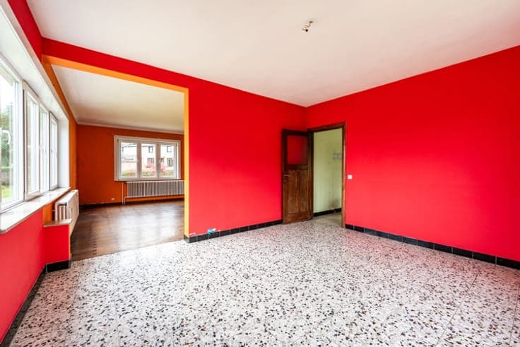 BRAINE-L’ALLEUD – Villa (4 beds/1 bath) to renovate ±250 m².
