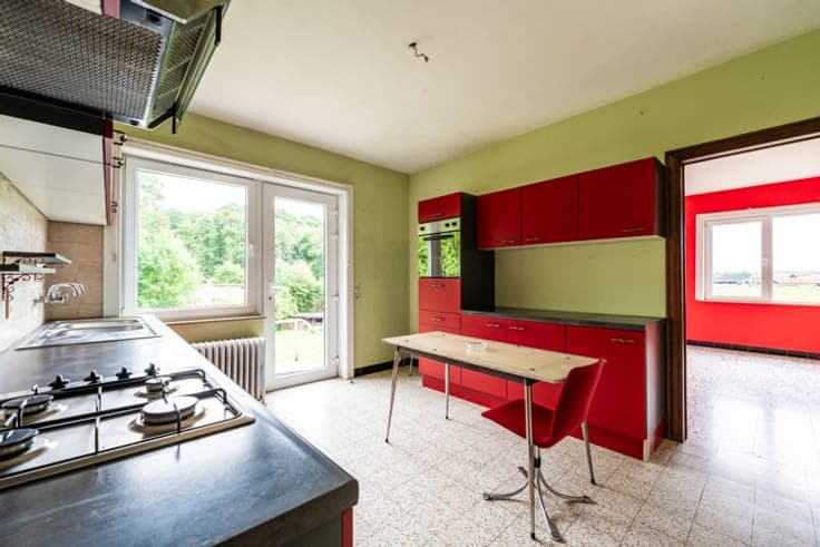 BRAINE-L’ALLEUD – Villa (4 beds/1 bath) to renovate ±250 m².