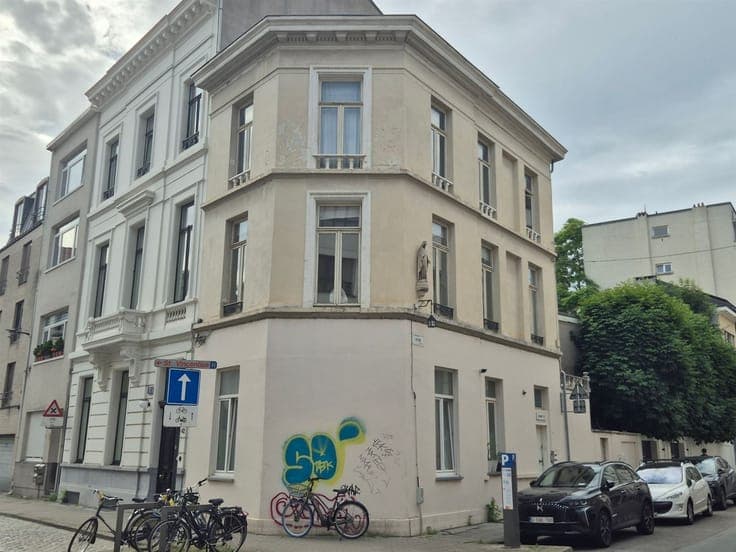 Opbrengsteigendom centrum Antwerpen bestaande uit 3 vergunde