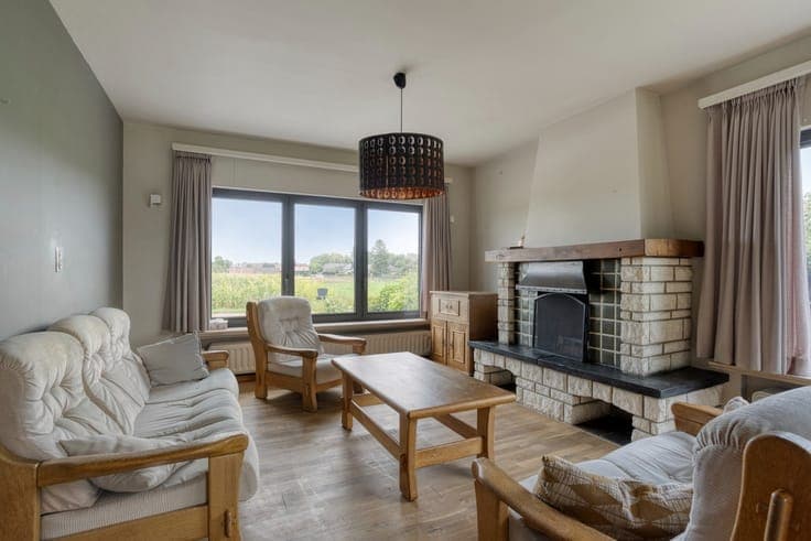 Spacious house with orchard near the center of Lennik