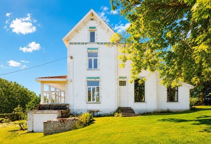 Charming house with beautiful views in Mont-de-l’Enclus