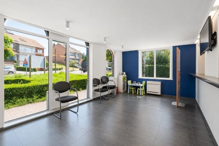 Spacious office property with potential