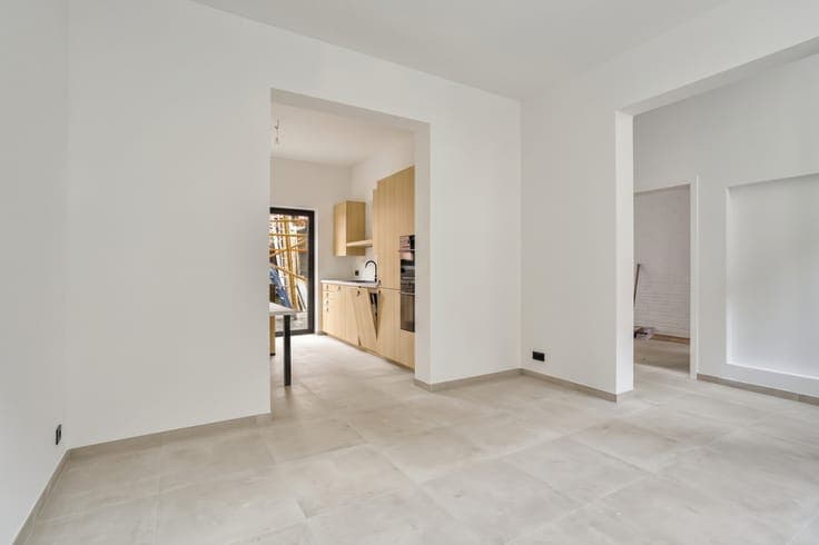 Spacious home, 6 bdrms & 2 bthrms, in Mechelen with garden!