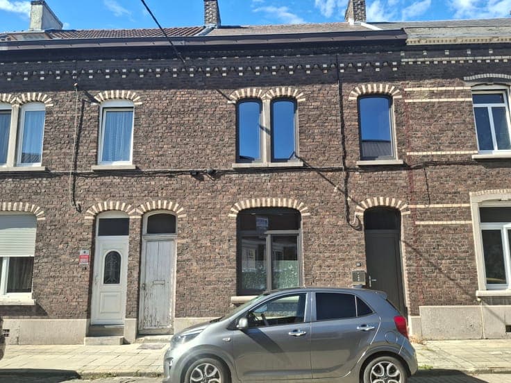 House in Gilly