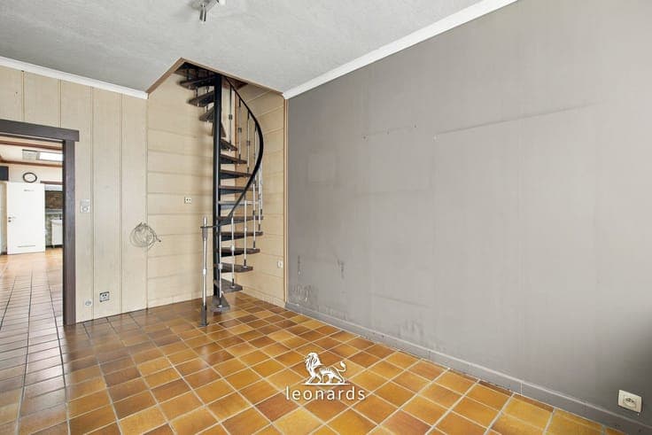 Home to refresh in a central Kortrijk location