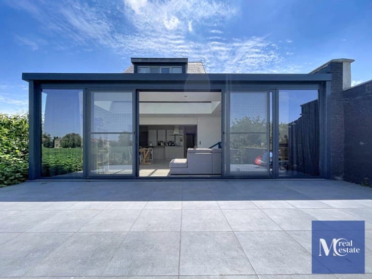 Lovely renovated 154 m² house – 3 bedrooms + large garden