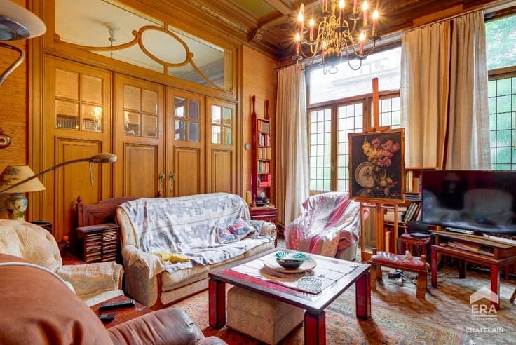 Superb townhouse in need of renovation for sale in Ixelles