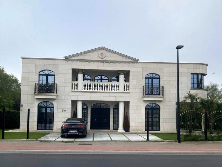 Exceptional villa for sale