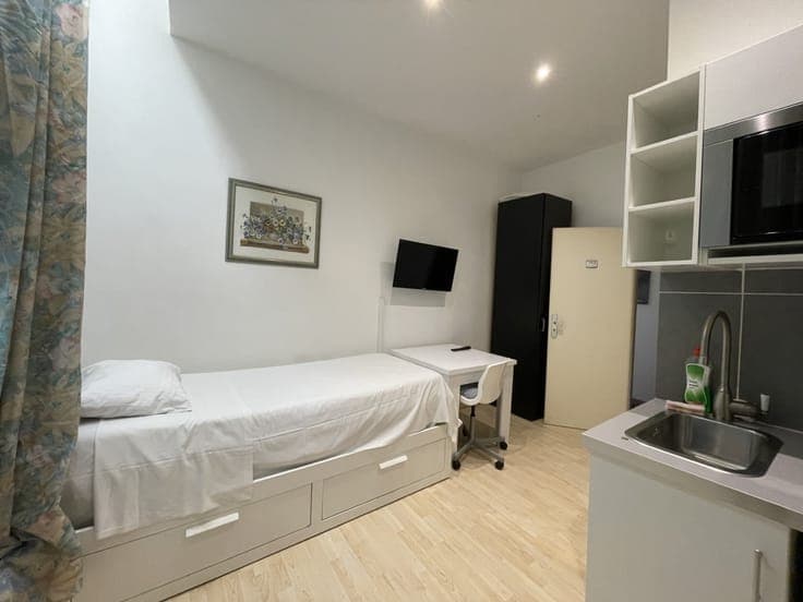 EU district! Single-family house with investment potential