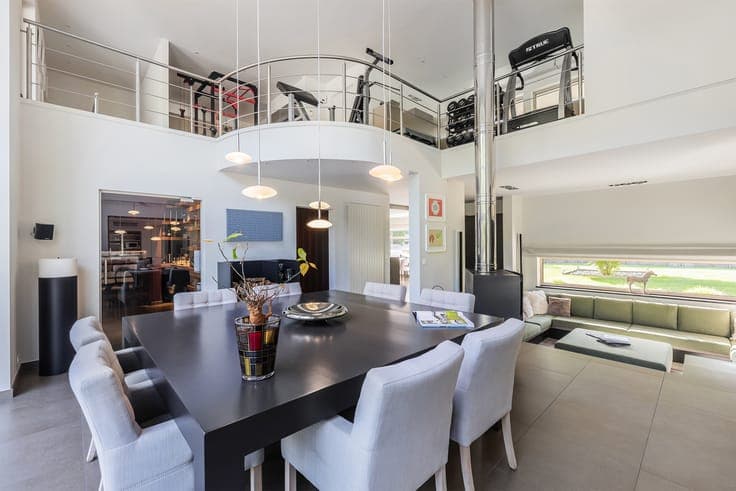Experience ultimate luxury in a green haven in Enghien