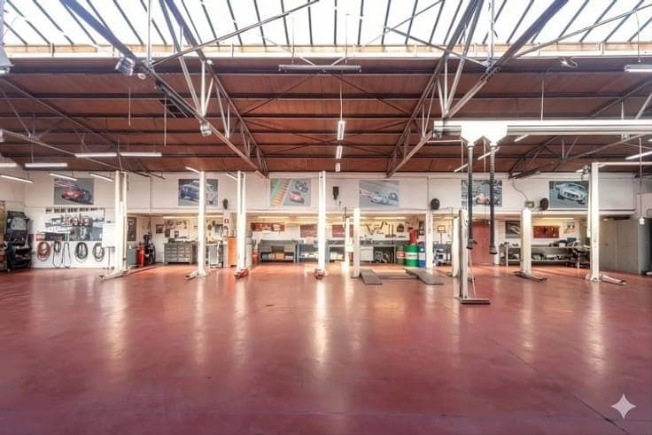 Incredible warehouse of 1,455 m² with a ceiling height of 4
