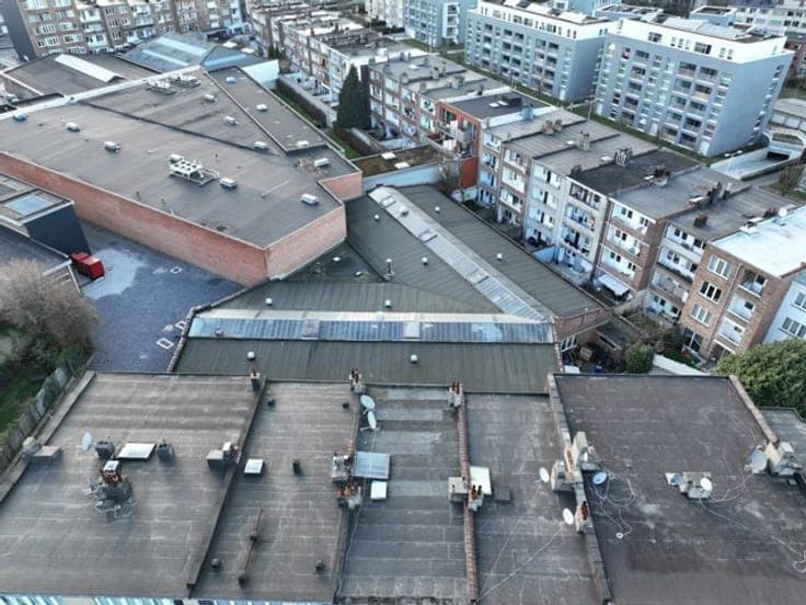 Incredible warehouse of 1,455 m² with a ceiling height of 4