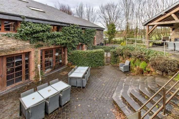Magnificent Ardennes house offering numerous possibilities