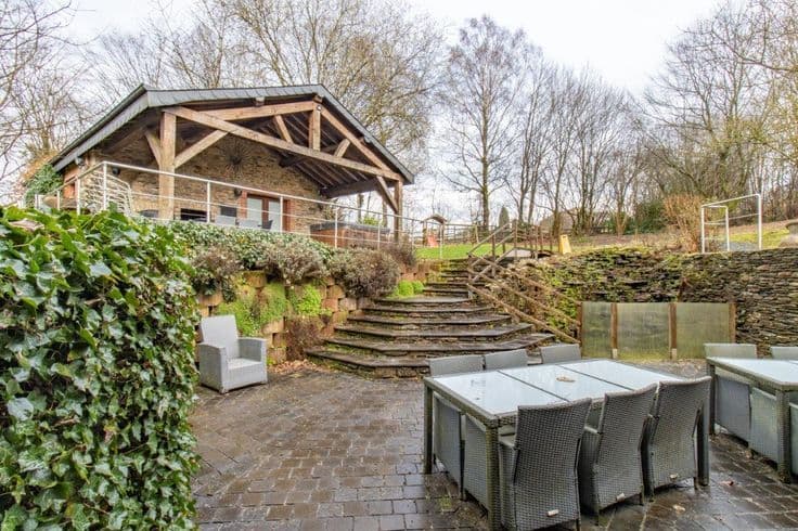 Magnificent Ardennes house offering numerous possibilities