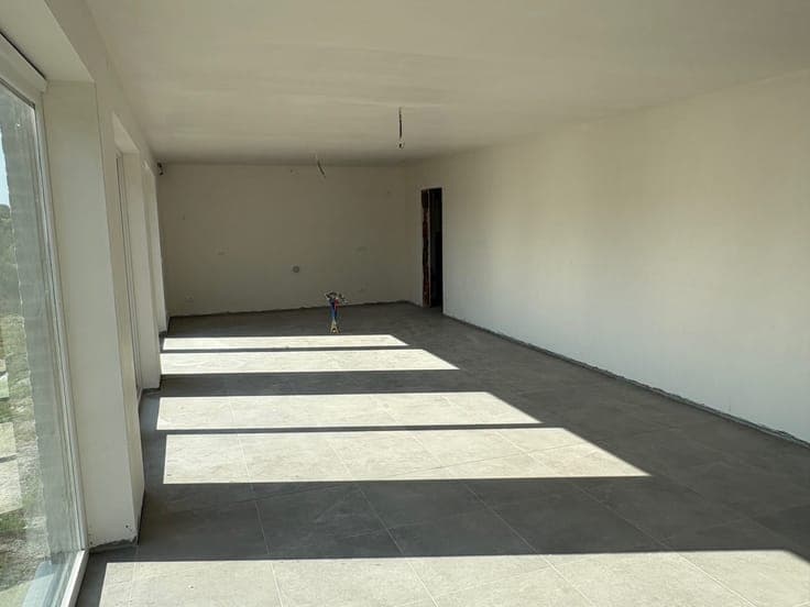 HALFOPEN nieuwbouwwoning in DORPSCENTRUM!