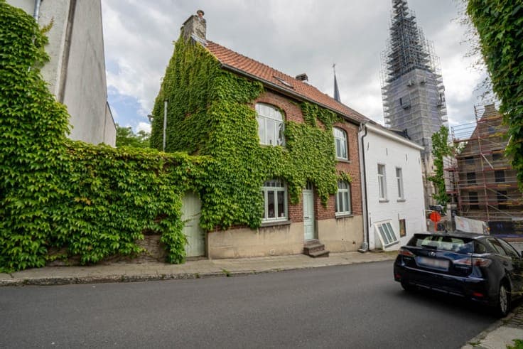 Charming, move-in ready home in the center of Alsemberg