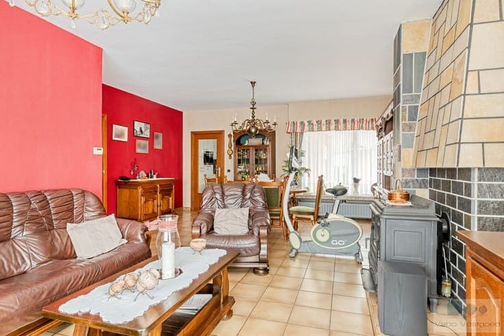 HOB met 2/3 slpks, garage en ruime kelder!