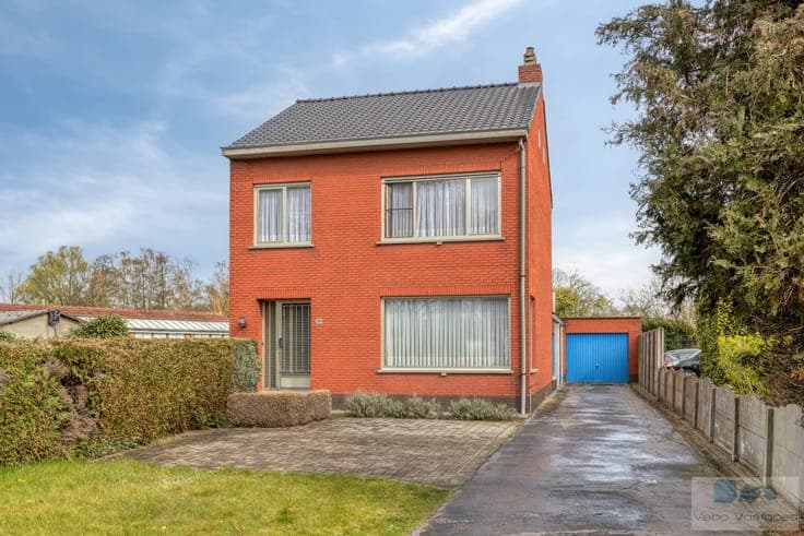 HOB met 2/3 slpks, garage en ruime kelder!