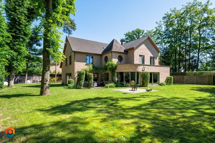 Energiezuinige villa met 4 slpkrs op ruim perceel (1503 m...
