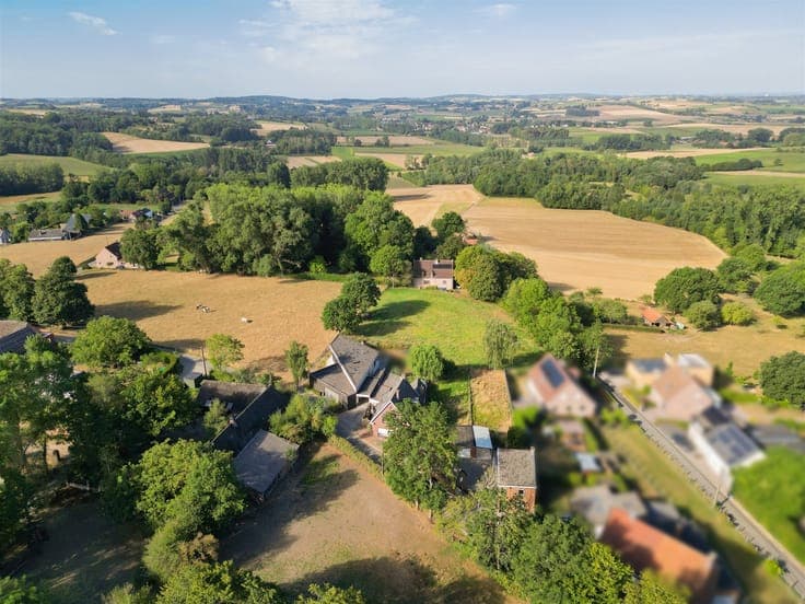 Renovation project with a beautiful garden in the Flemish Ar
