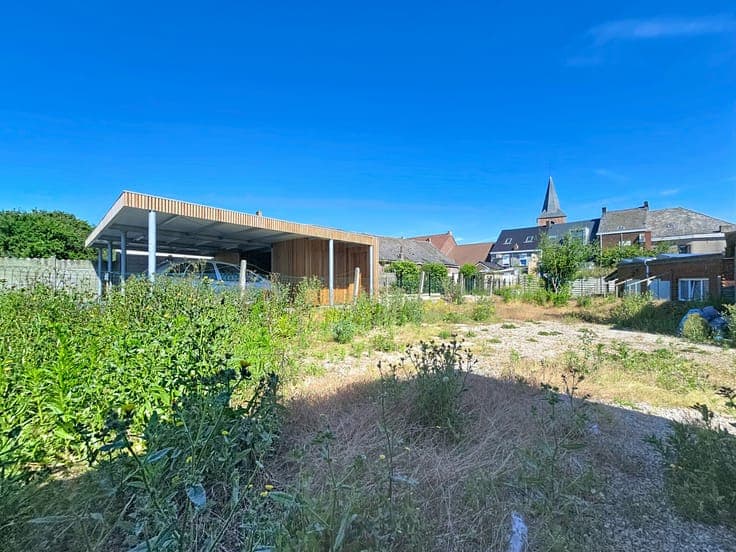 Immeuble de rapport avec 4 logements et 1 commerce/bureau