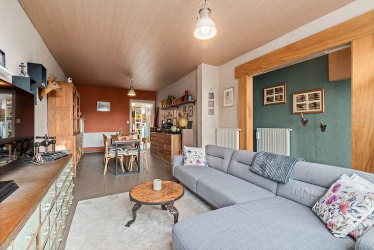 Surprisingly spacious home with sunny garden near Muziekbos