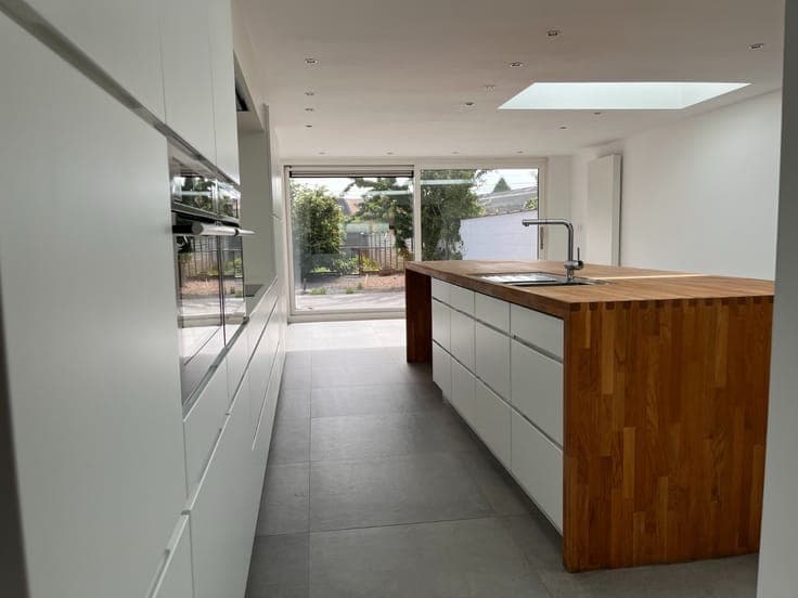 Stijlvol gerenoveerde woning te centrum Hemiksem