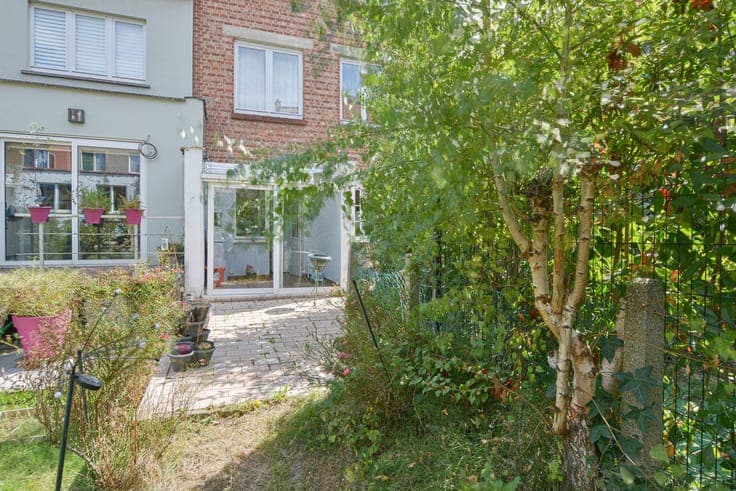 To renovate house with nice potential
