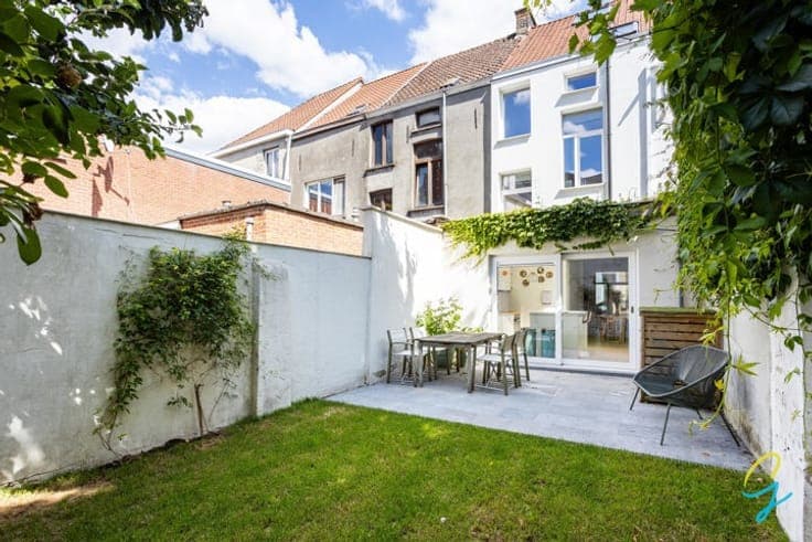 Stylishly Renovated Family Home with 4 Bedrooms and a Garden