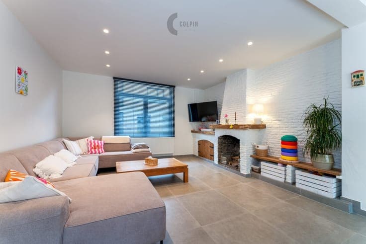 Spacious Home in the Heart of Heist, Just Steps from the ...