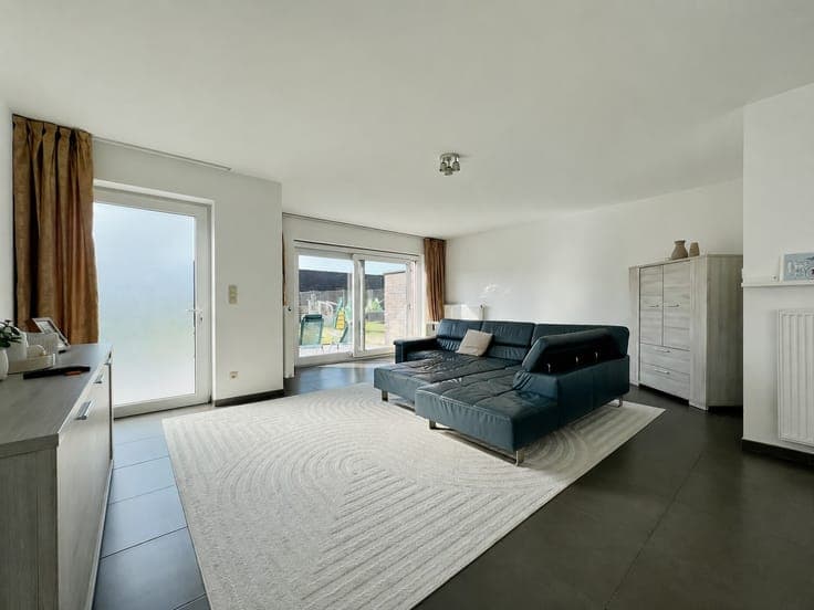 Recente, energiezuinige woning met zonnige tuin (344m²)!