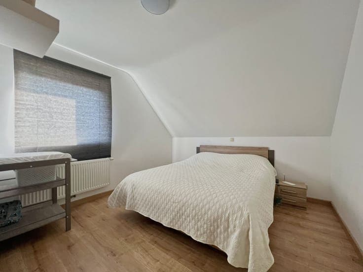 Recente, energiezuinige woning met zonnige tuin (344m²)!