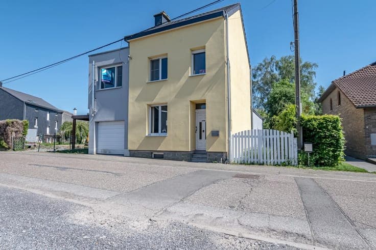 Sale - House Welkenraedt - 390,000 €