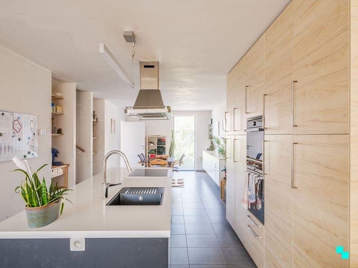 Nieuwbouw op woonerf met vijf slaapkamers te Zwijnaarde