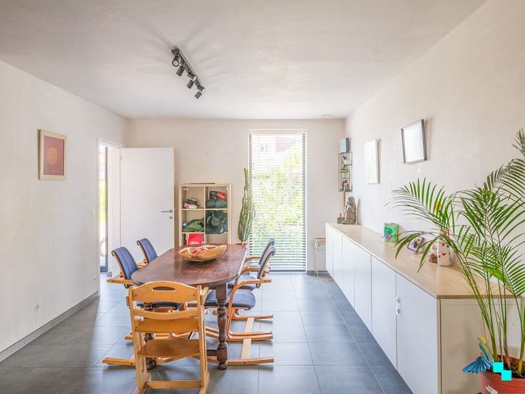Nieuwbouw op woonerf met vijf slaapkamers te Zwijnaarde