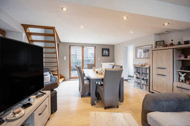 4 CHAMBRES - AUCUN TRAVAUX - PEB C - ÉLEC OK - TERRASSE