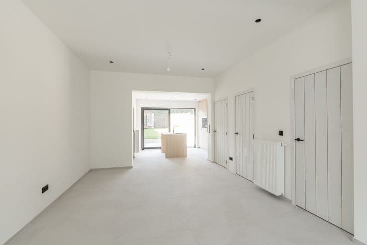 Volledig gerenoveerde karaktervolle woning met zonnige tu...