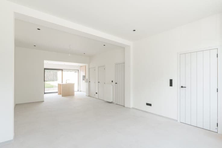 Volledig gerenoveerde karaktervolle woning met zonnige tu...