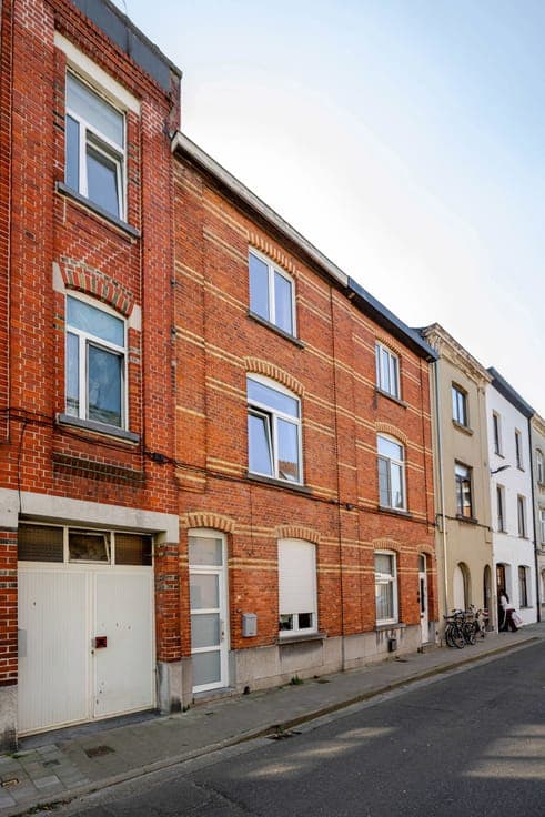Instapklare woning op toplocatie nabij Sint-Pietersstation