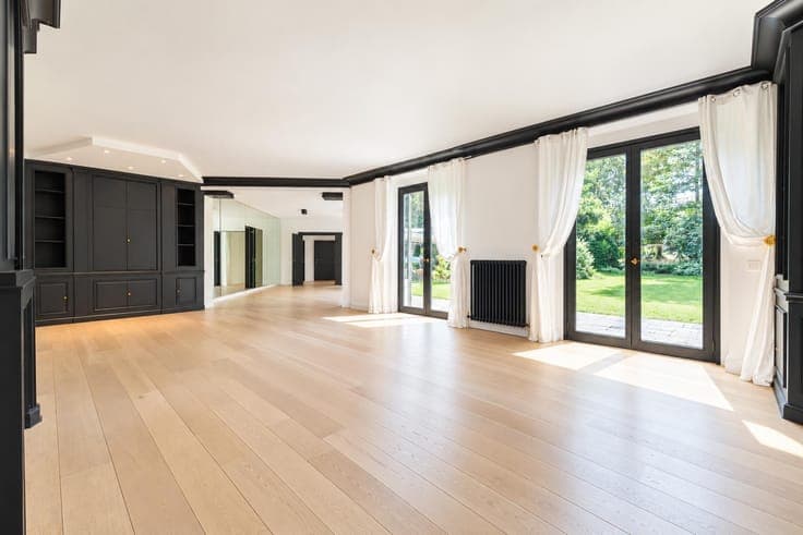 Prince d’Orange – Elegant Villa of ± 620 m² on ± 2,500 m² of