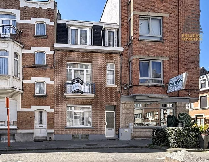 Sale - House Anderlecht - 339,000 €