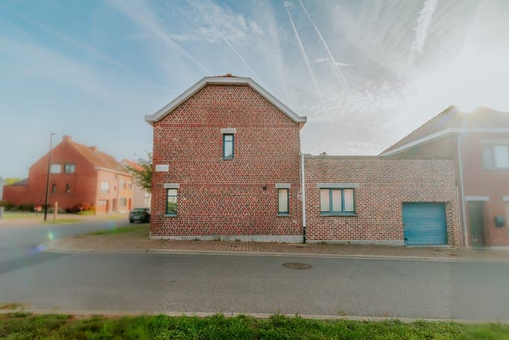 Leuke INSTAPKLARE STARTERSWONING (type halfopen bebouwing...