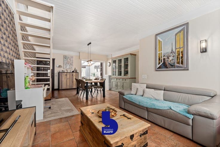 Ruime woning met diepe tuin
