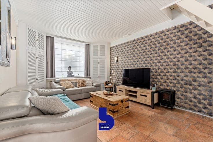 Ruime woning met diepe tuin
