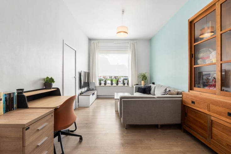 Move-in ready family home with 5 bedrooms and garden