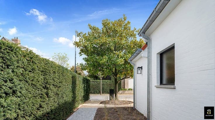 Renovated villa with sunny garden near Knokke