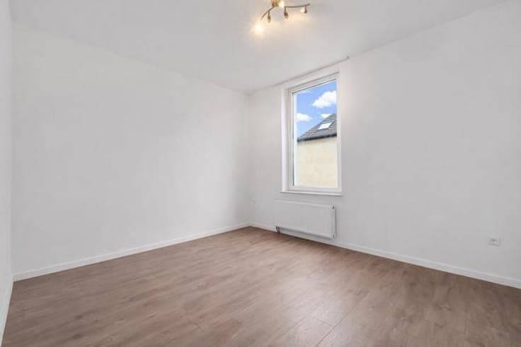 A ready-to-move-in two-bedroom house in Ghent