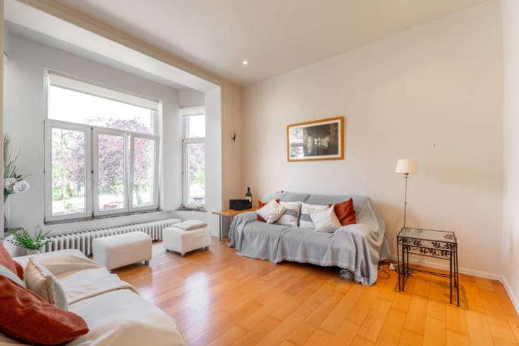 House (3 bed/2 bath) with terraces and double garage
