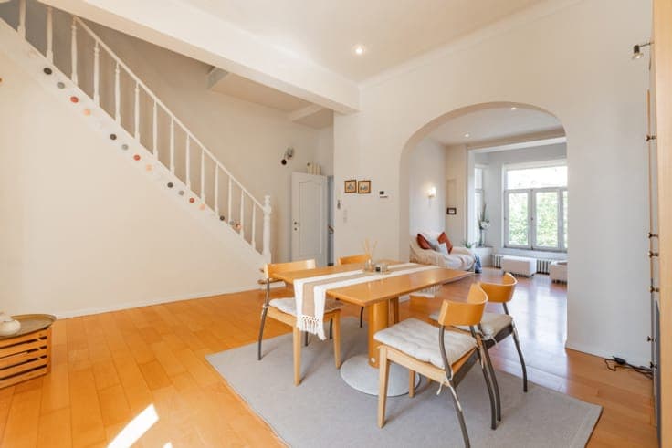 House (3 bed/2 bath) with terraces and double garage