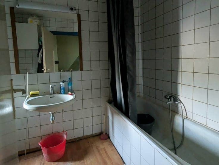Immeuble commercial avec habitation – Grand Place à Walcourt